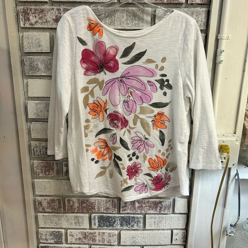 🛍️Chicos Ladies Size 1 Tan/white Top